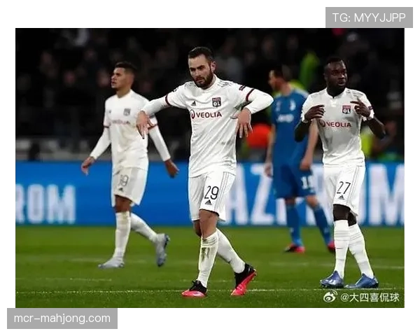 巴黎圣日耳曼1-0小胜里昂，以联赛主场不败战绩结束赛季